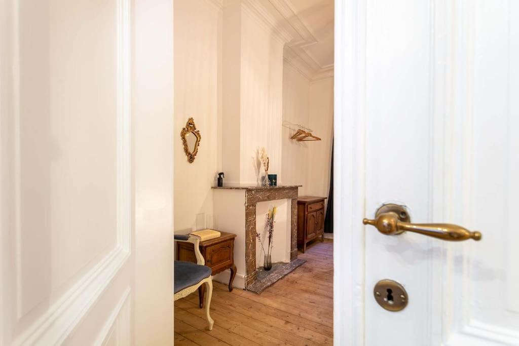 Blue Lagoon In The City Apartment Antwerp Exterior photo